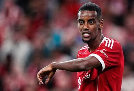 Alexander Isak's Debut Delivers Star Power Amid Evident Lack of Match Fitness