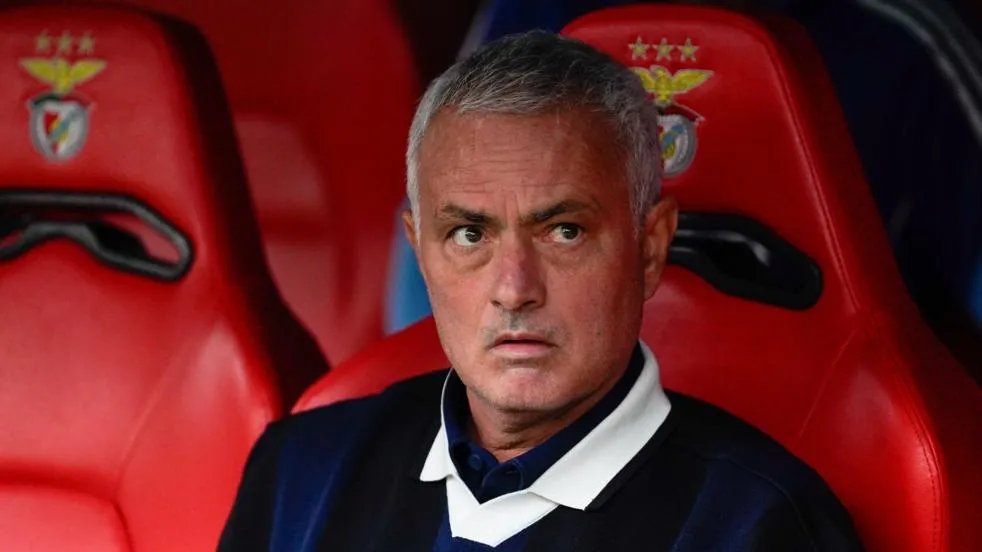 Mourinho Announced as Manager of Sport Lisboa e Benfica