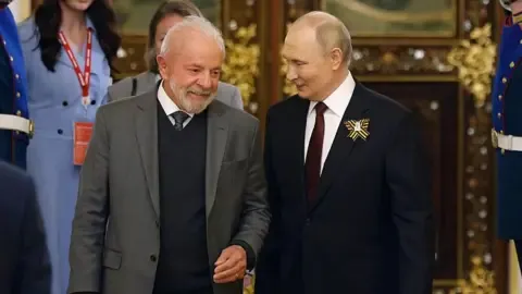 Brazil’s President Luiz Inácio Lula da Silva States There Is No Relationship To Former US President Trump
