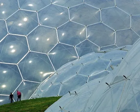Geodesic Mastermind: The Renowned Architect Brought Futuristic Grandeur to Railways, Aircraft, Landscapes – and Retail