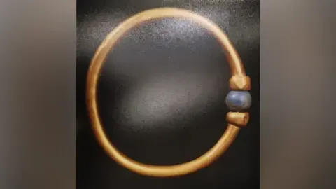 Egypt's Officials State Ancient Bracelet Was Taken and Destroyed